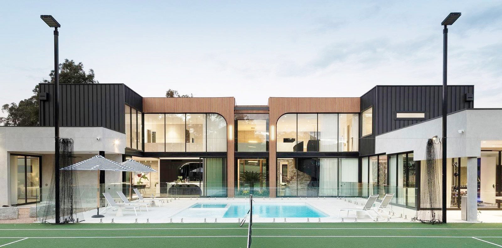 Plenty Residence by TNA